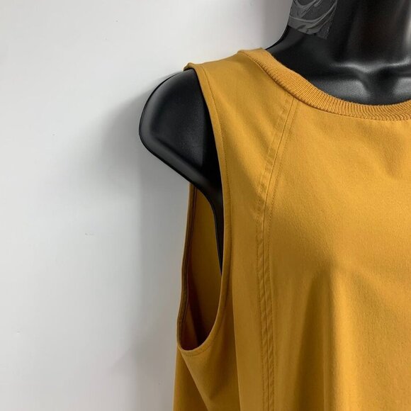 Athleta Women's Zypher Crew Neck Stretch Taper Athletic Tank Top Size S - Picture 3 of 14